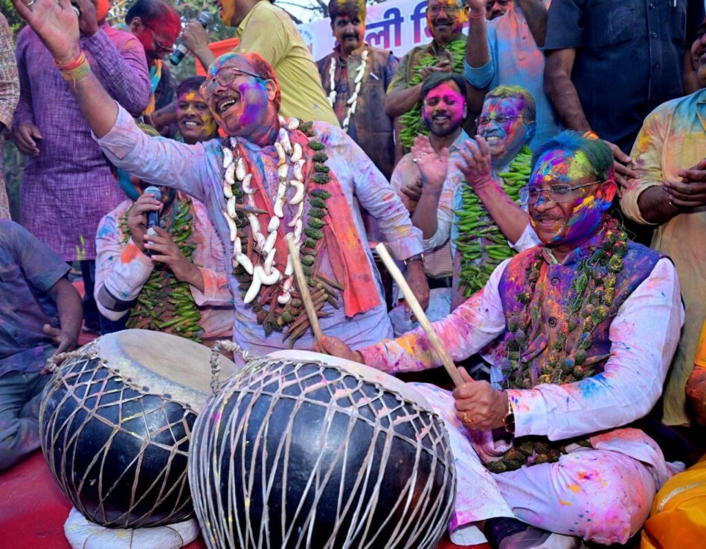 रायपुर प्रेस क्लब होली मिलन समारोह