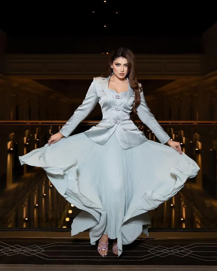 Urvashi Rautela wearing 7 crore dress designed by Dasha