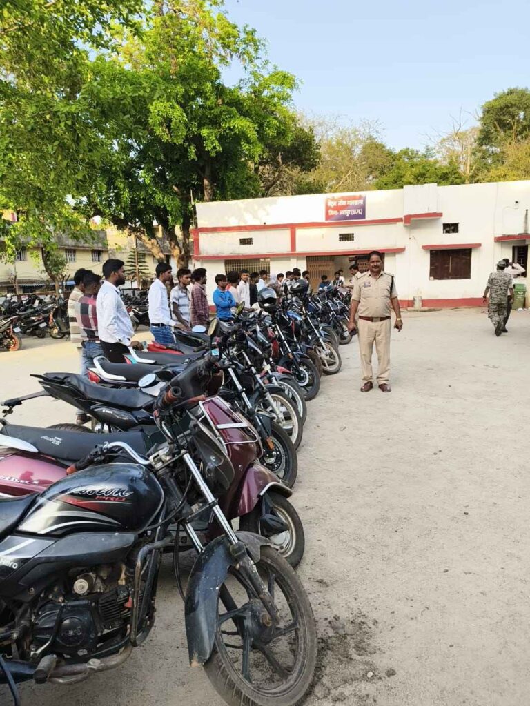 Jashpur Police Traffic Action