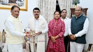 छत्तीसगढ़ धान खरीदी मॉडल पर महाराष्ट्र विधायक दल की मुख्यमंत्री विष्णुदेव साय से मुलाकात