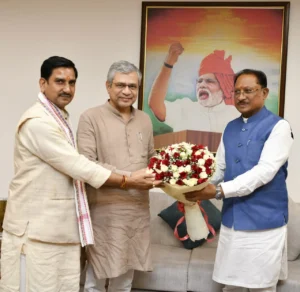 Dilli-mein-rail-mantri-se-mile-mukhyamantri-sai-chhattisgarh-ke-rail-vistar-aur-nayi-patriyon-par-hua-manthan