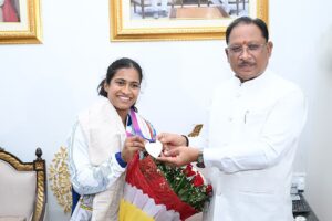 Rashtramandal-Khelon-Mein-Silver-Medal-Jeetne-Wali-Gyaneshwari-Yadav-Banengi-DSP