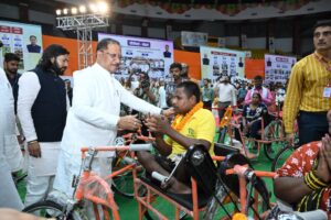 raipur-mein-1739-divyangon-ko-mila-project-sahara-ka-saath